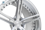 Close up of Modulare D35 wheels